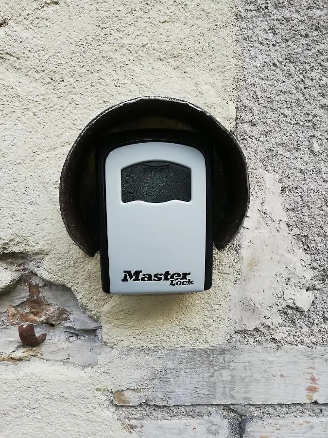 41 Rue De La Roche Apartment Auzat-la-Combelle France