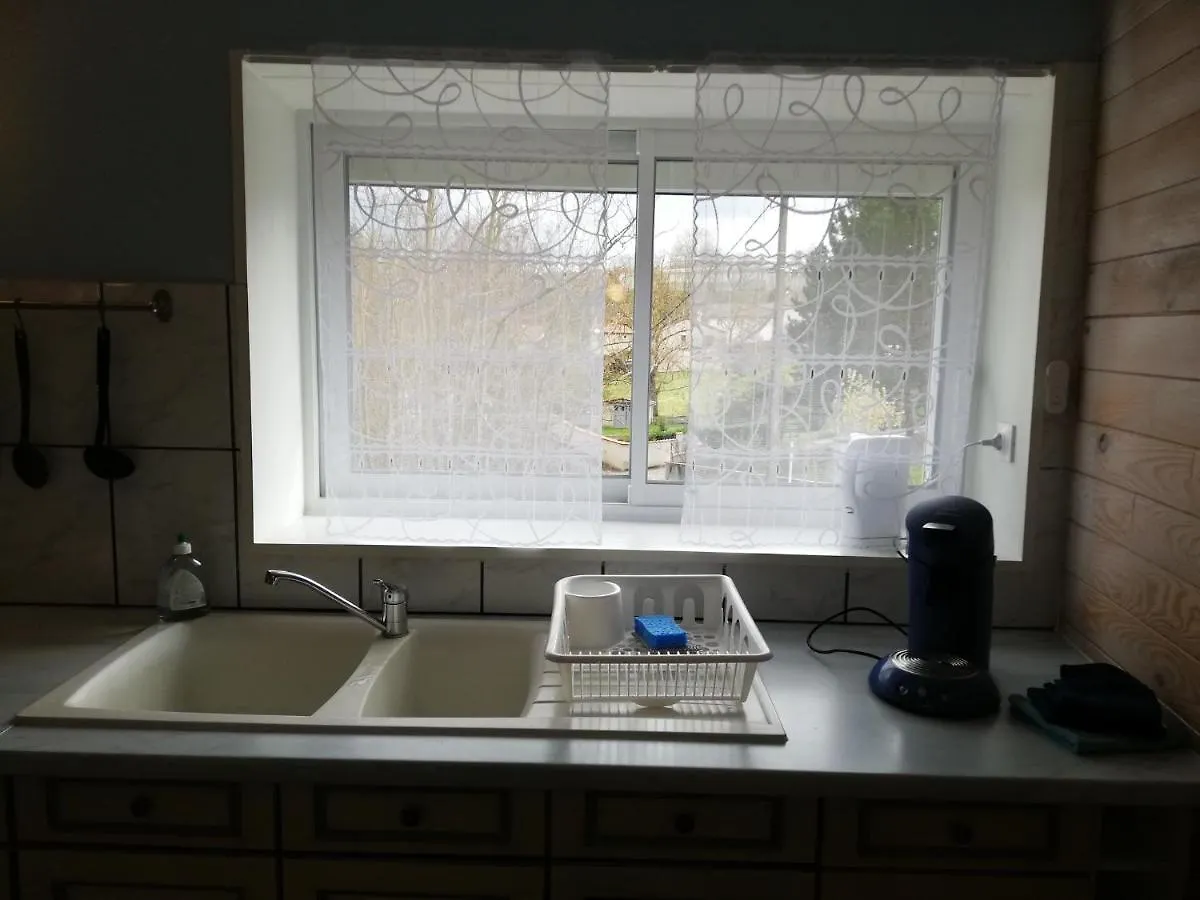 41 Rue De La Roche Apartment Auzat-la-Combelle 0*,  France