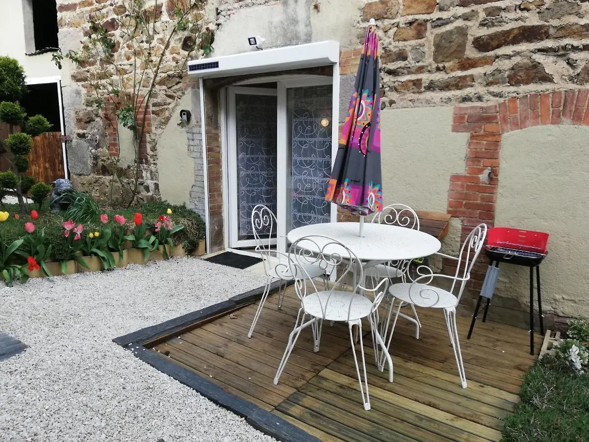 41 Rue De La Roche Apartment Auzat-la-Combelle