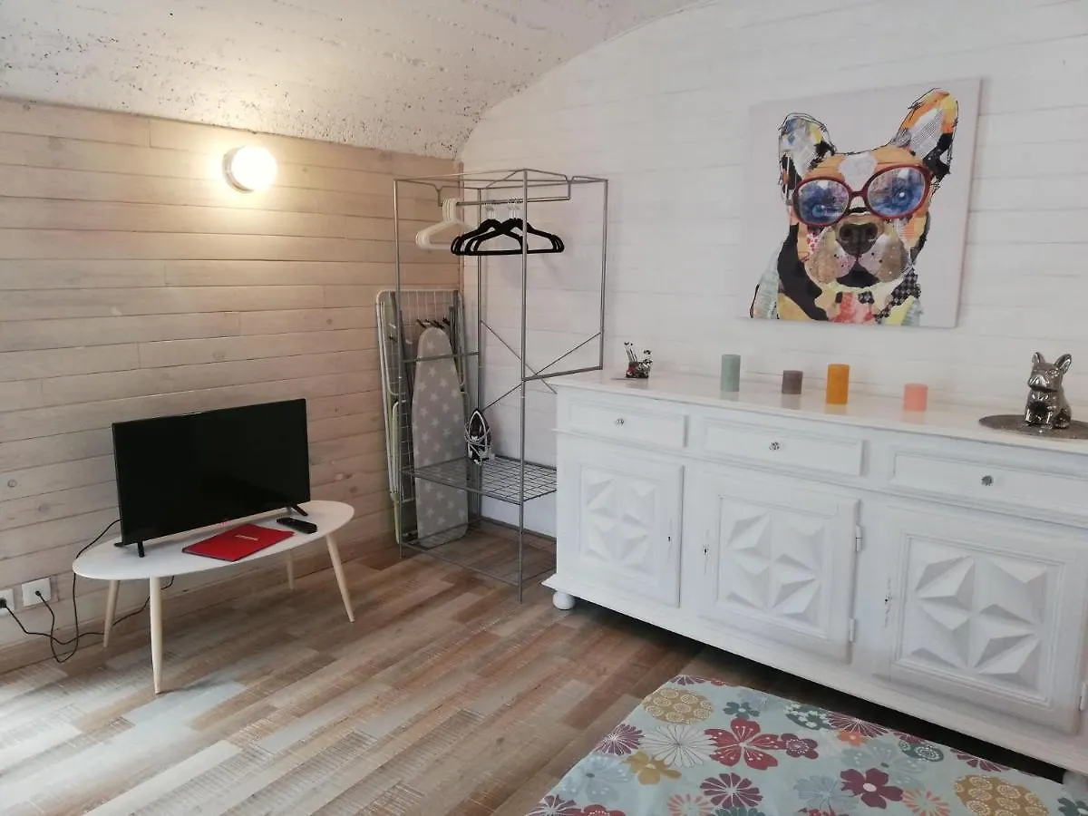 41 Rue De La Roche Apartment Auzat-la-Combelle